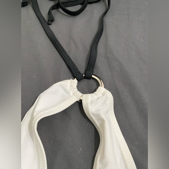 Micro bikini - Picture 4 of 6